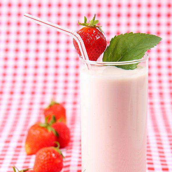 клубника с молоком калорийность