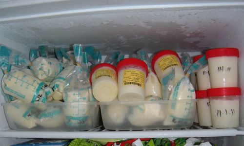 Грудное молоко в морозильнике