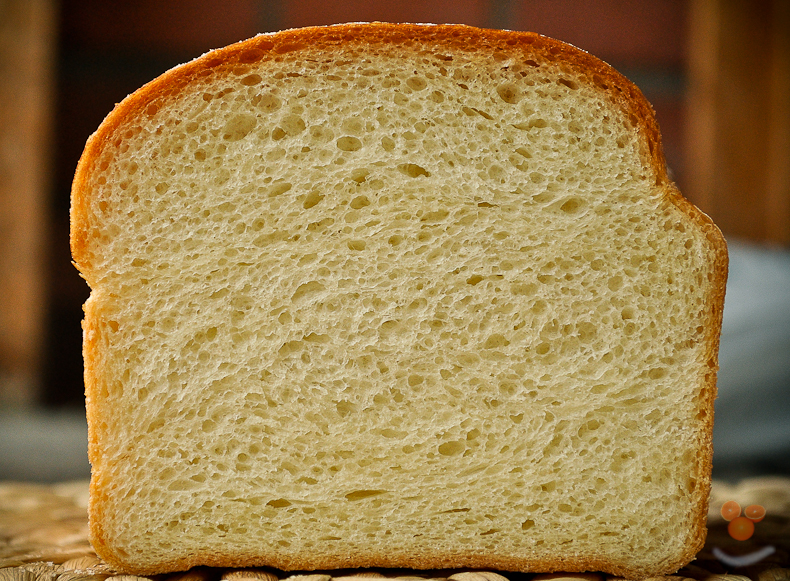 Японский белый хлеб на молоке