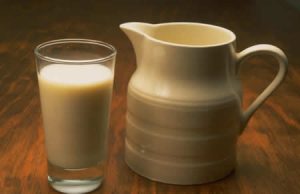 Полезные свойства топленого молока