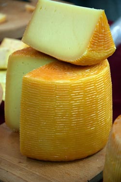 Оказывается, сыр полезнее молока. Фото: pixabay.com