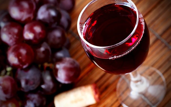 Красное вино при грудном вскармливании