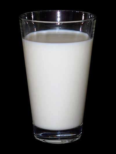 молоко цельное пастеризованное